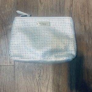 3/$15 Victoria’s Secret Zippered Bag